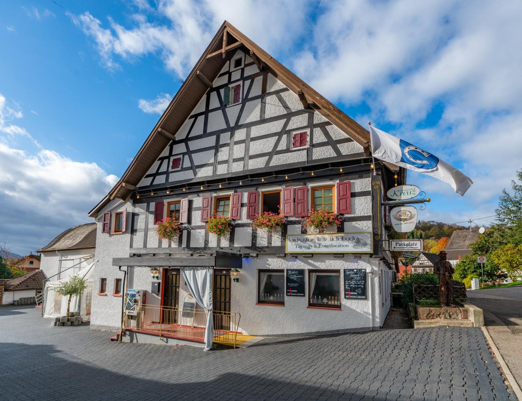 Landhotel Engel & Kreuz Ґаґґенау Екстер'єр фото