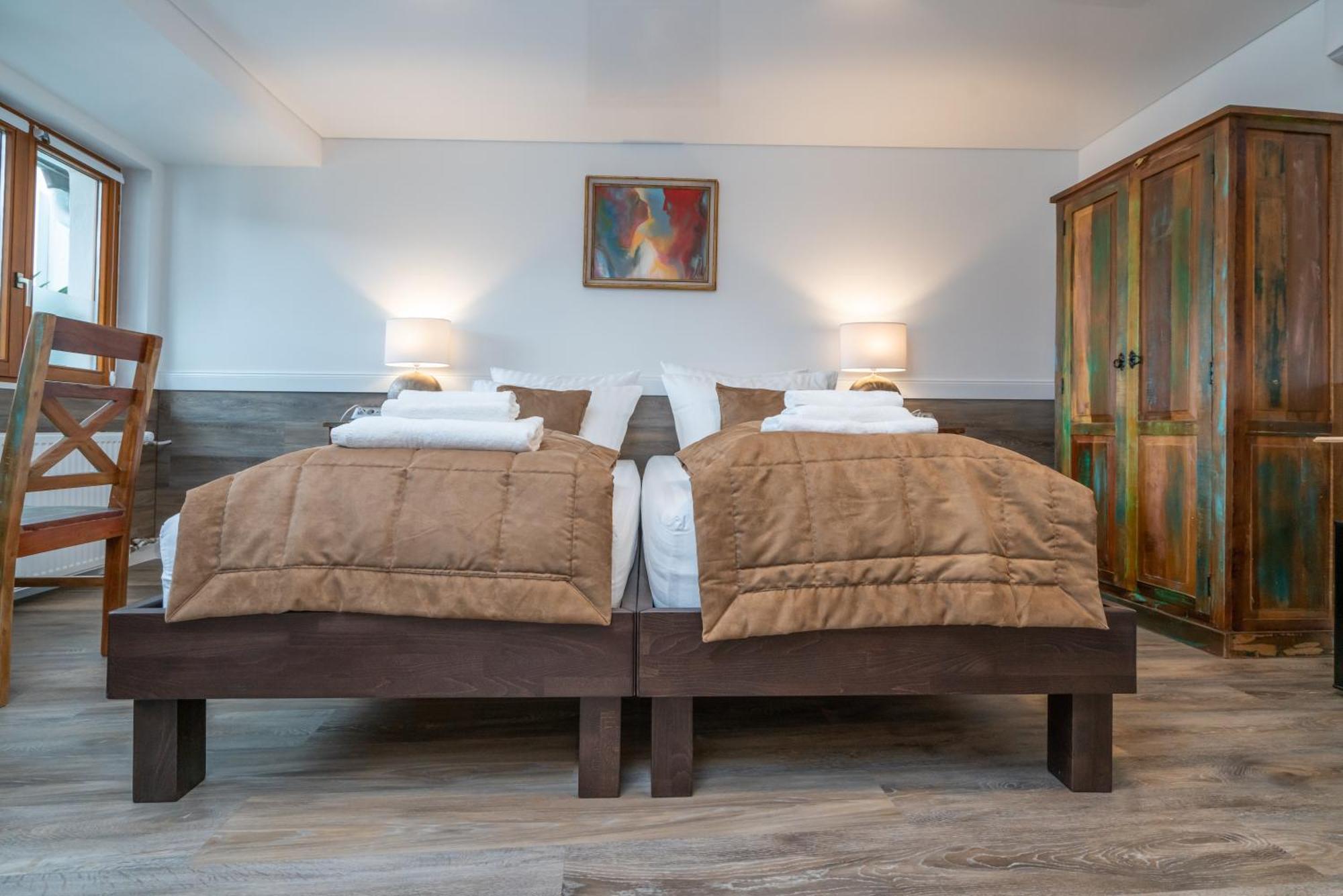Landhotel Engel & Kreuz Ґаґґенау Екстер'єр фото