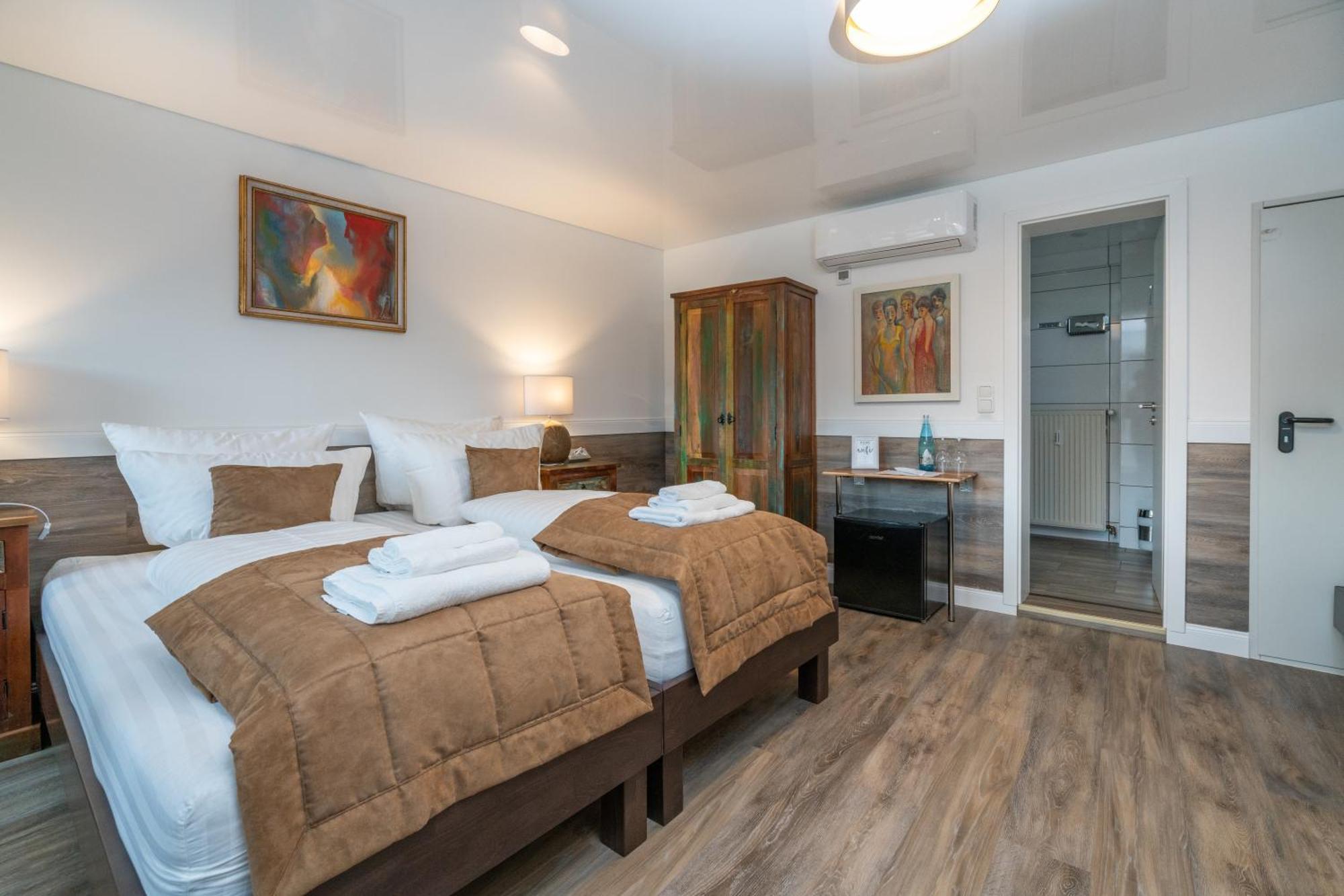Landhotel Engel & Kreuz Ґаґґенау Екстер'єр фото