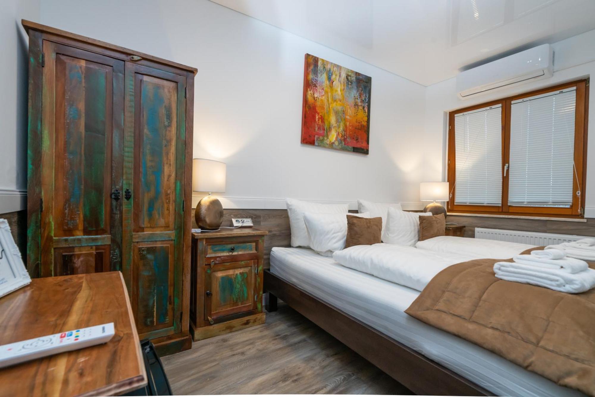 Landhotel Engel & Kreuz Ґаґґенау Екстер'єр фото