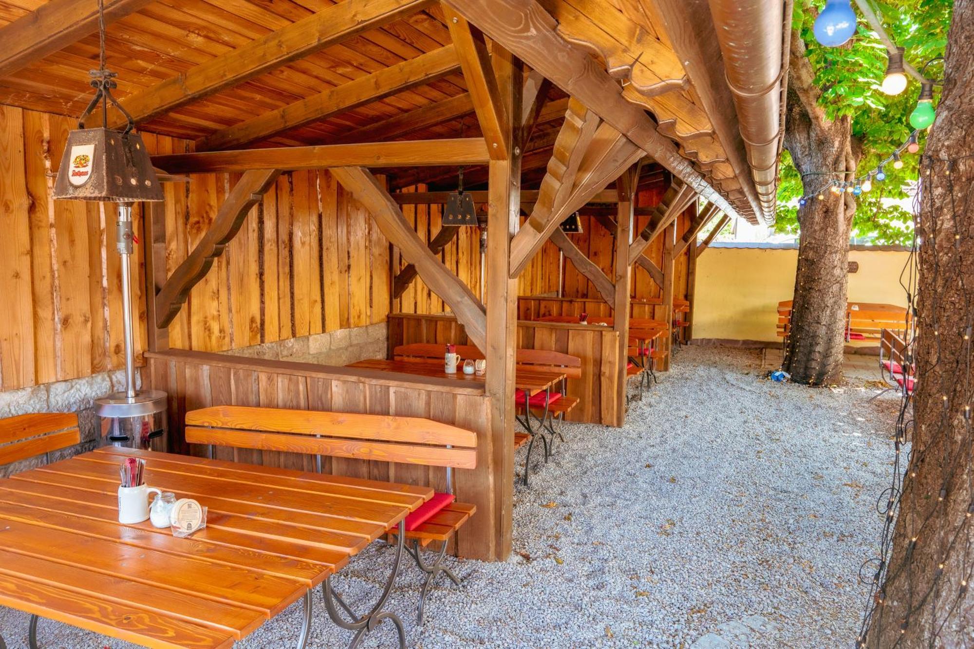 Landhotel Engel & Kreuz Ґаґґенау Екстер'єр фото