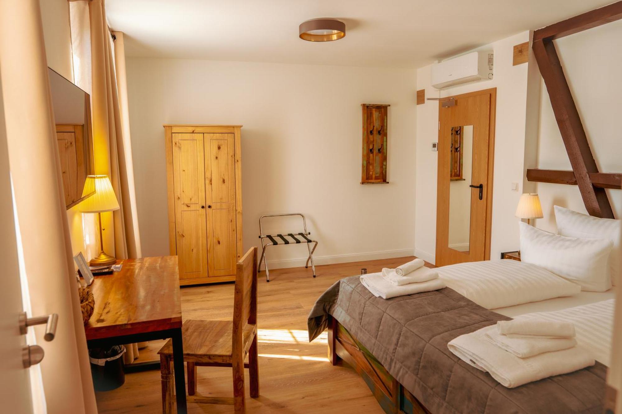 Landhotel Engel & Kreuz Ґаґґенау Екстер'єр фото